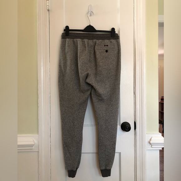 Faherty Double Knit Grey Sweatpant and Sweatshirt Set - Picture 16 of 16